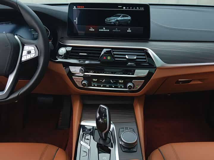 Фото 12 - BMW 6 Series GT