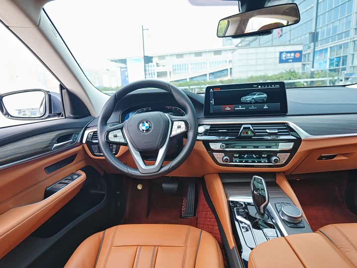 Фото 9 - BMW 6 Series GT