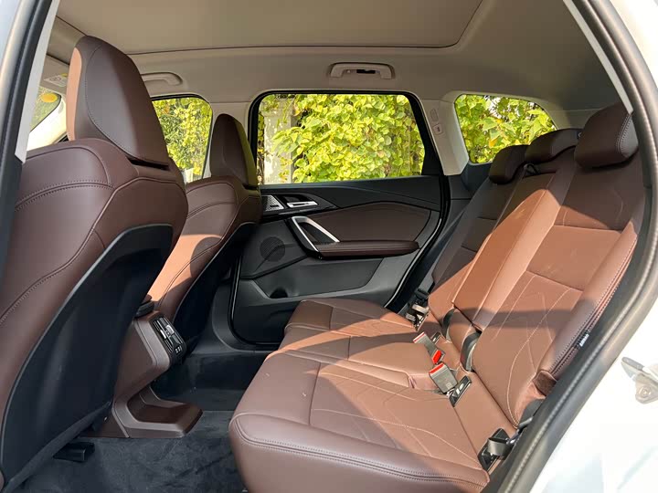 Фото 11 - BMW X1