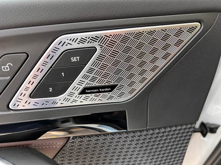 Фото 17 - BMW X1