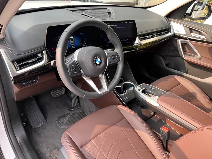 Фото 9 - BMW X1
