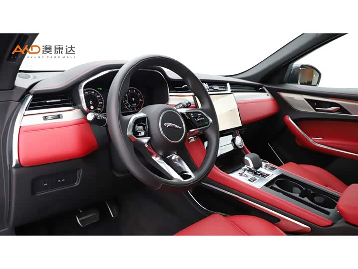 Фото 6 - Jaguar F-Pace