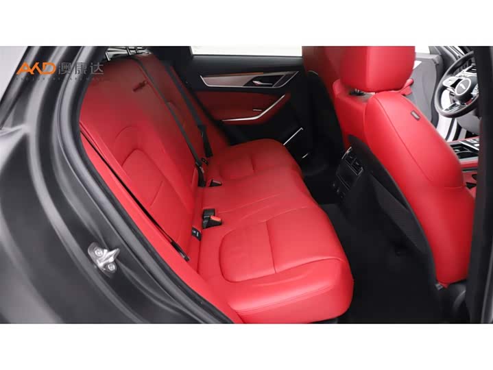 Фото 8 - Jaguar F-Pace