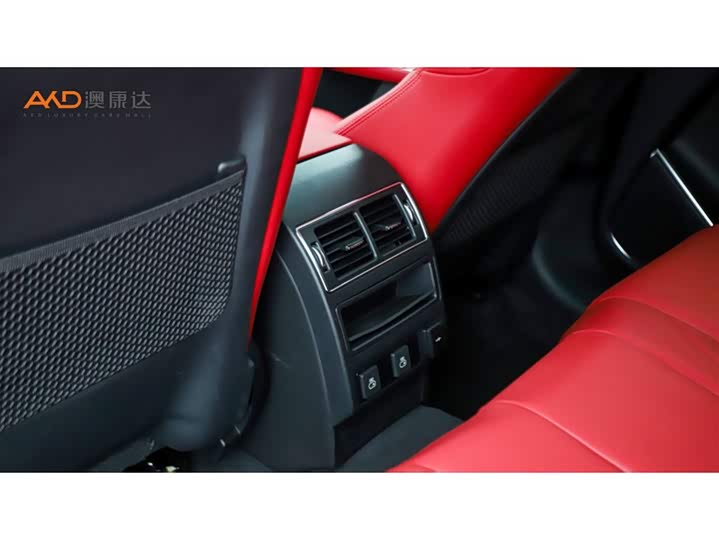 Фото 9 - Jaguar F-Pace