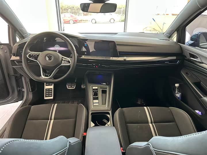 Фото 7 - Volkswagen Golf