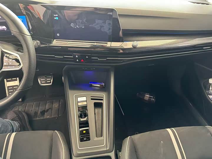 Фото 8 - Volkswagen Golf