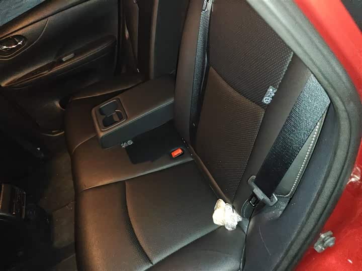 Фото 15 - Nissan Tiida