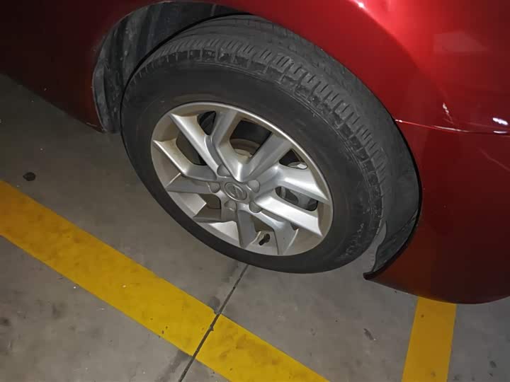 Фото 31 - Nissan Tiida