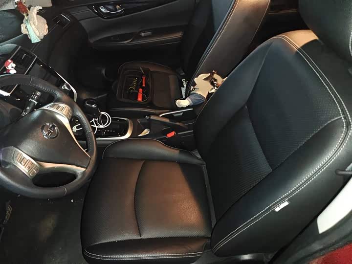 Фото 8 - Nissan Tiida