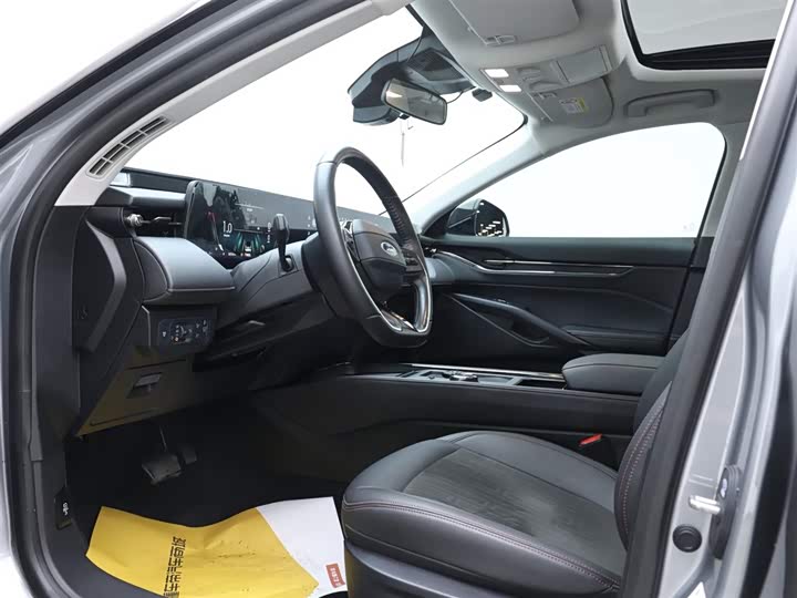 Фото 10 - Ford Mondeo