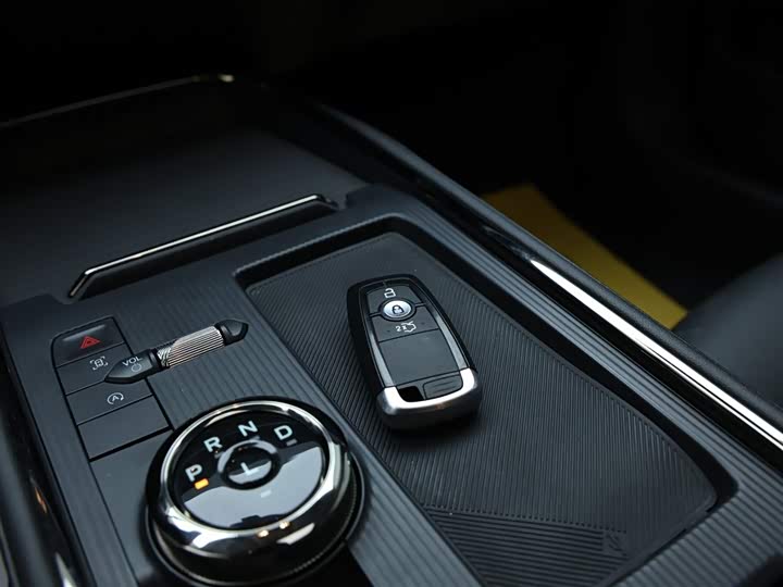 Фото 12 - Ford Mondeo