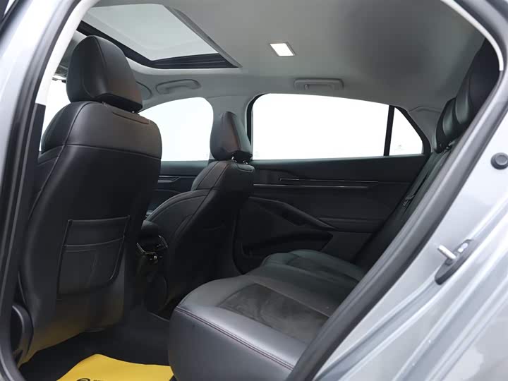 Фото 13 - Ford Mondeo