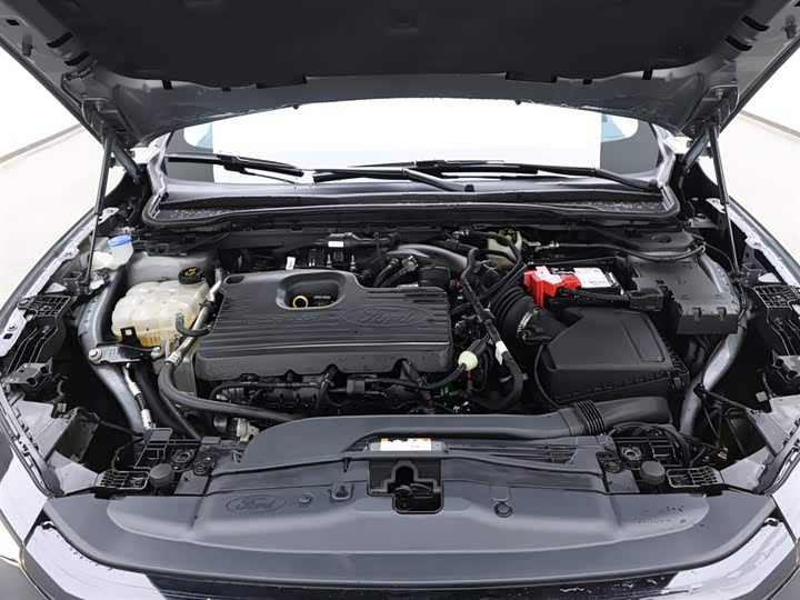 Фото 17 - Ford Mondeo