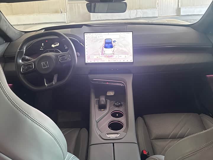 Фото 10 - Zeekr 001