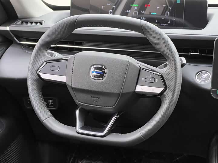 Фото 20 - Changan Oshan 520