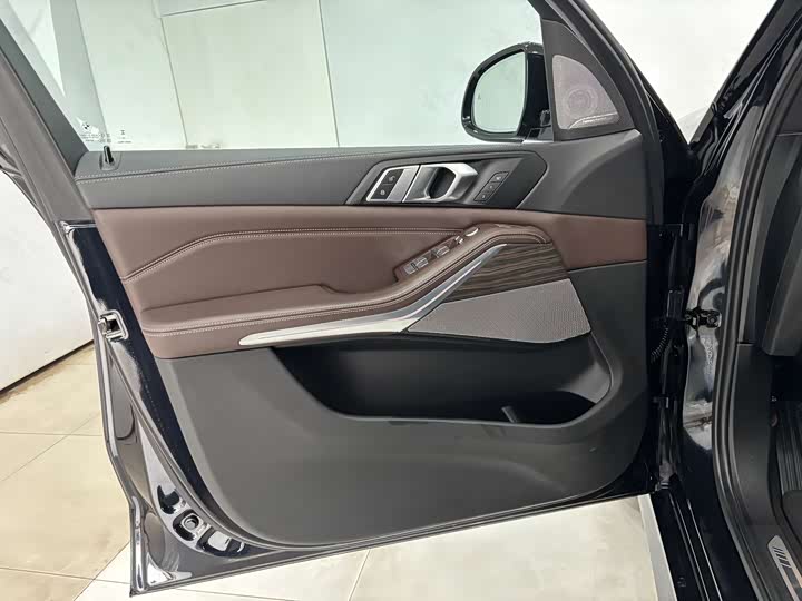 Фото 10 - BMW X5