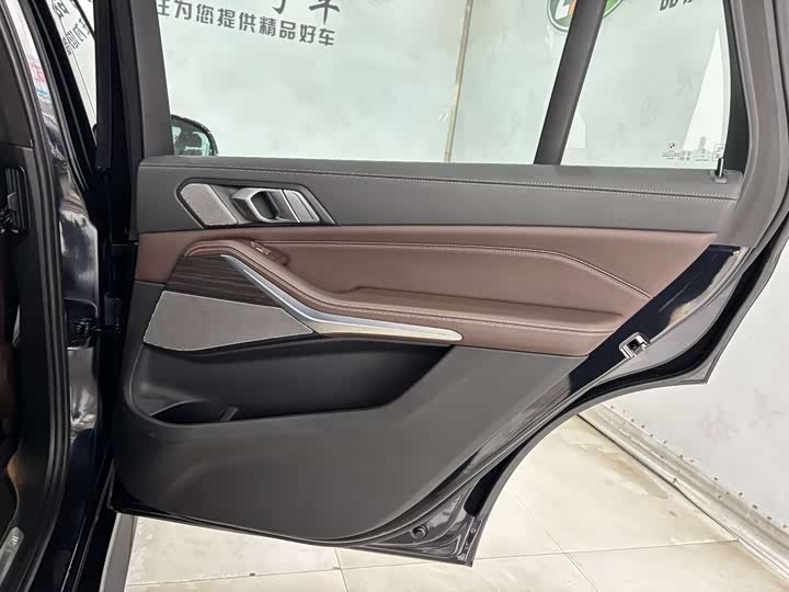 Фото 24 - BMW X5