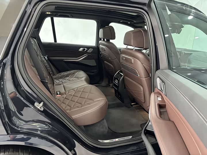 Фото 25 - BMW X5