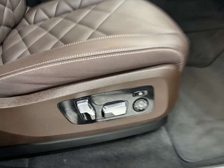 Фото 28 - BMW X5