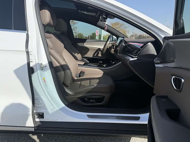 Фото 10 - BYD Han