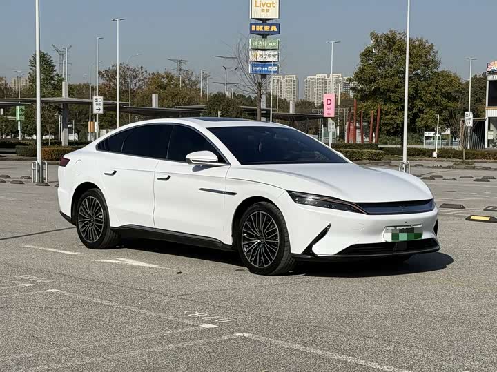 Фото 2 - BYD Han