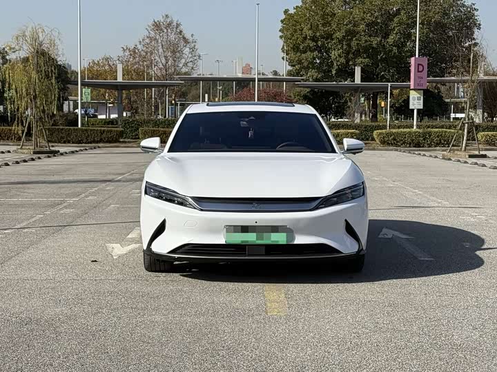 Фото 3 - BYD Han