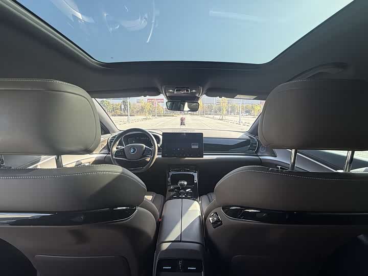 Фото 8 - BYD Han