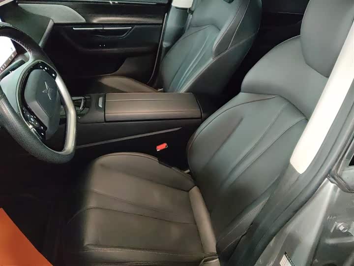 Фото 15 - XPeng P7