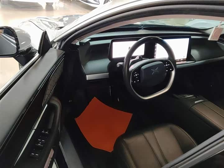 Фото 16 - XPeng P7