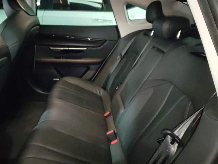 Фото 17 - XPeng P7