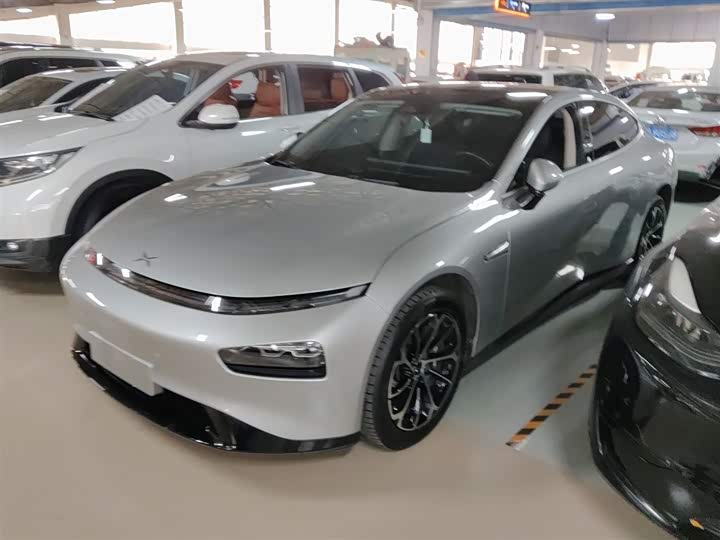 Фото 2 - XPeng P7