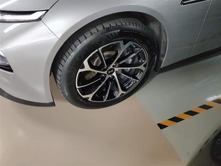 Фото 23 - XPeng P7