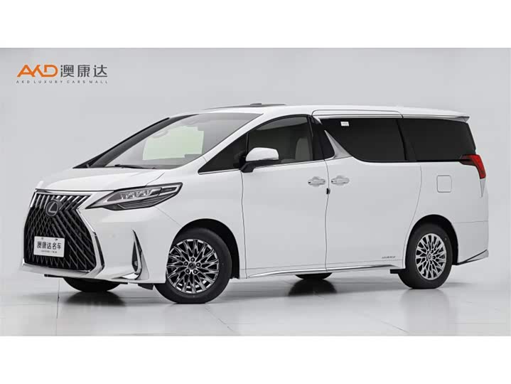 Фото 1 - Lexus LM