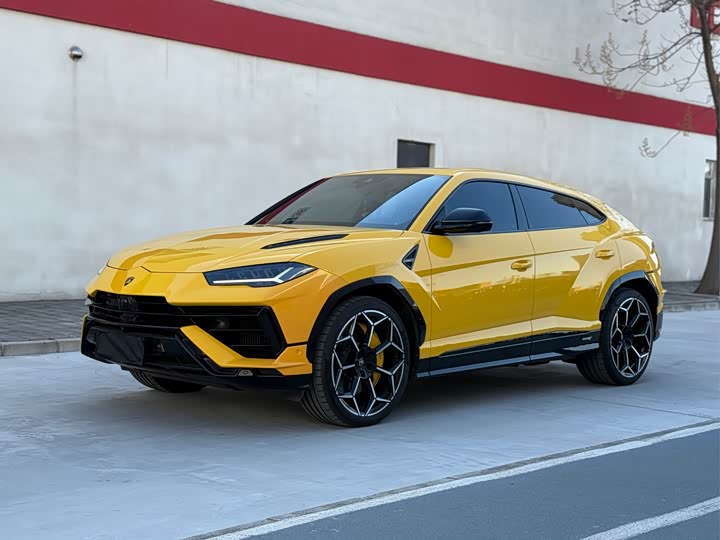 Фото 1 - Lamborghini Urus