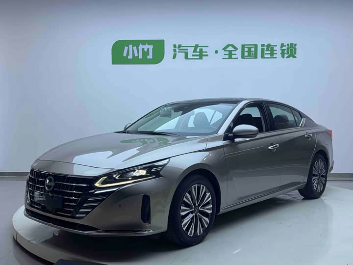 Фото 1 - Nissan Teana