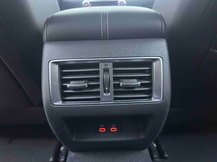 Фото 19 - Nissan Teana