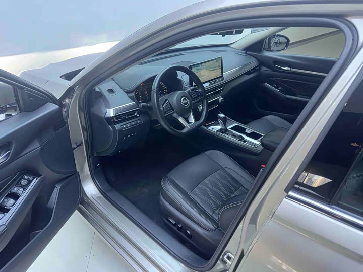 Фото 9 - Nissan Teana