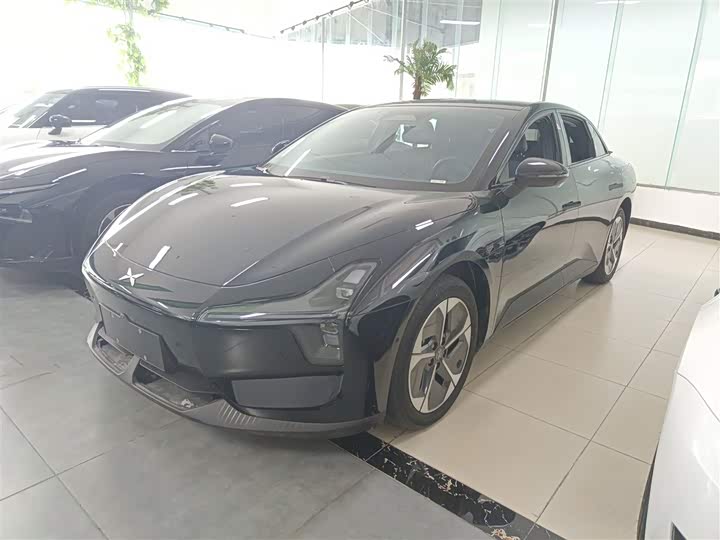 Фото 1 - XPeng Mona M03