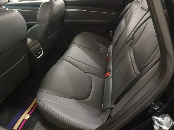 Фото 17 - XPeng Mona M03