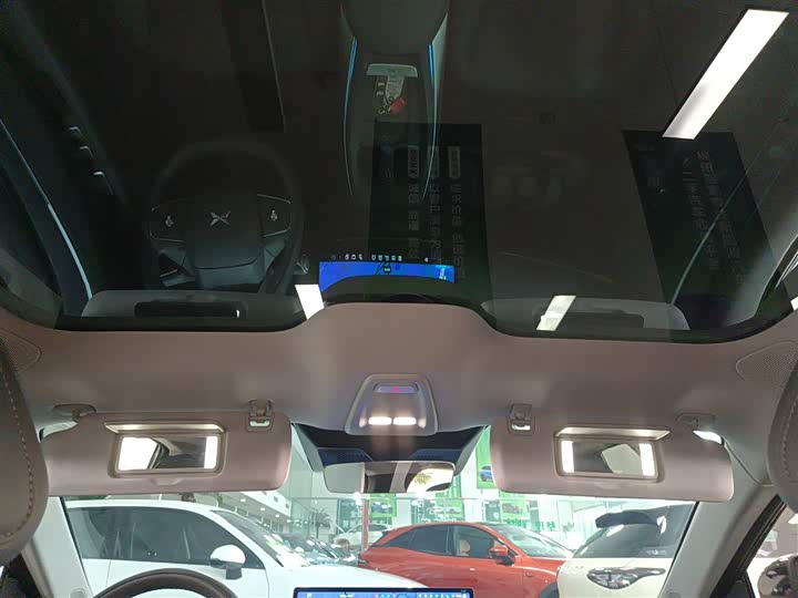 Фото 18 - XPeng Mona M03