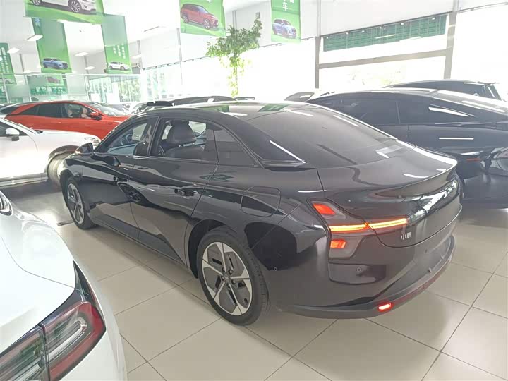 Фото 5 - XPeng Mona M03