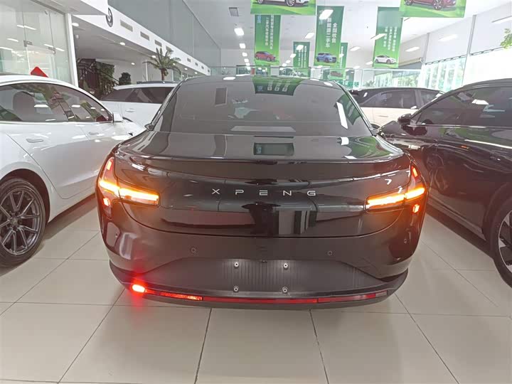 Фото 6 - XPeng Mona M03