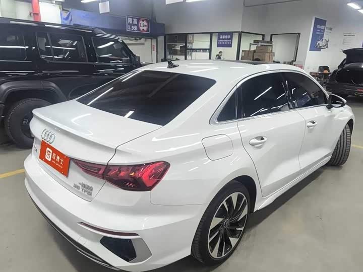 Фото 2 - Audi A3