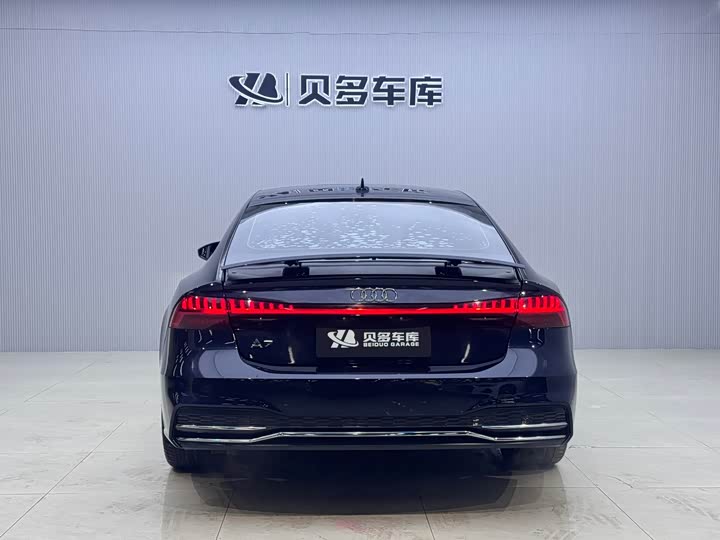 Фото 4 - Audi A7