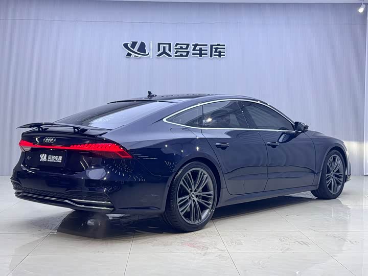 Фото 5 - Audi A7