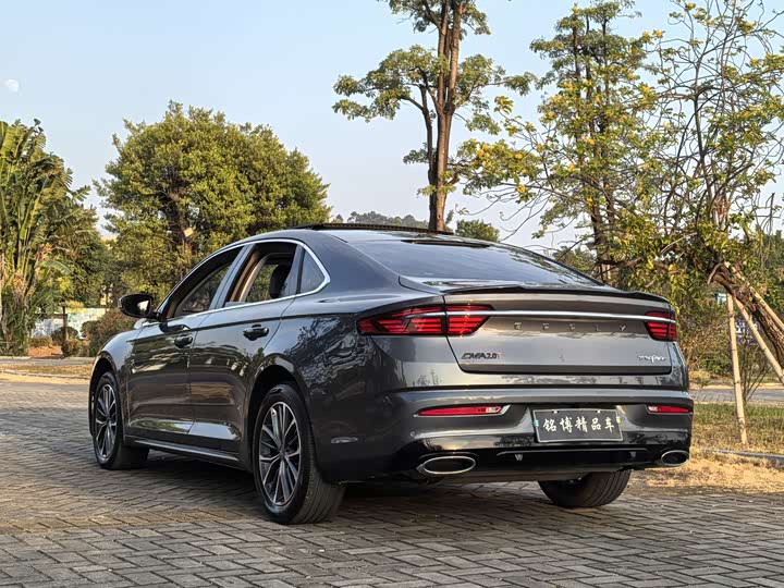 Фото 13 - Geely Preface