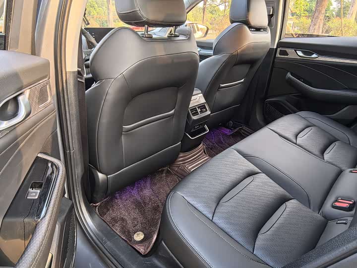 Фото 5 - Geely Preface