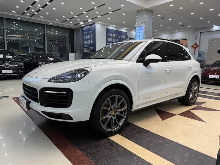 Фото 1 - Porsche Cayenne