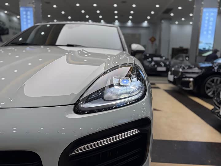 Фото 21 - Porsche Cayenne