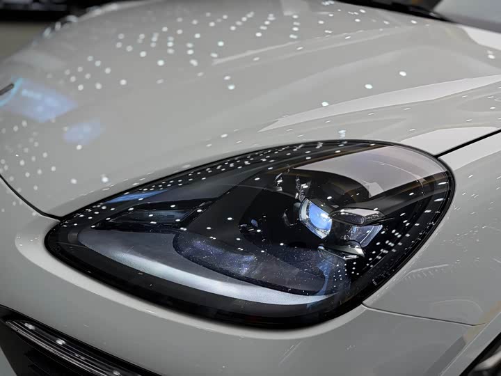 Фото 22 - Porsche Cayenne